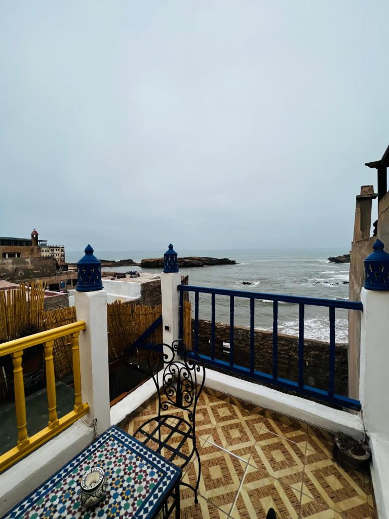 Dar Mandala with beautiful views and cheerful vibes