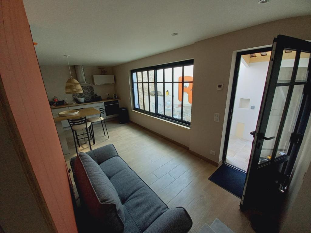 Maison de village avec cour à 700m de la plage photo 2