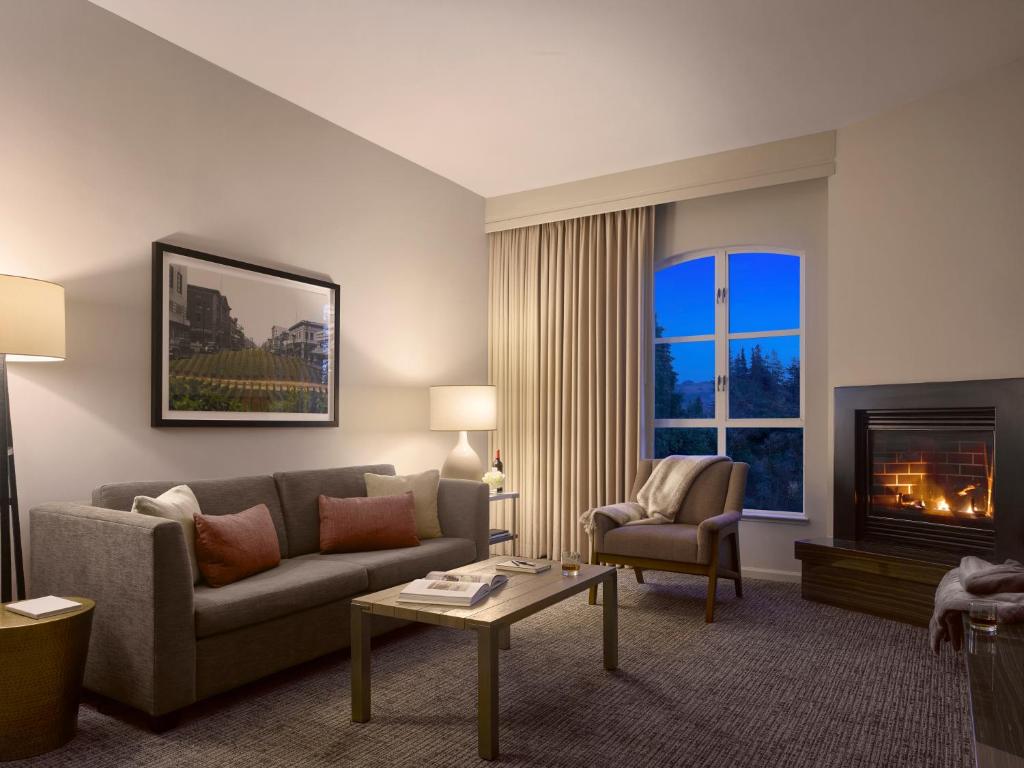Hyatt Regency Sonoma Wine Country - Tap to explore photos