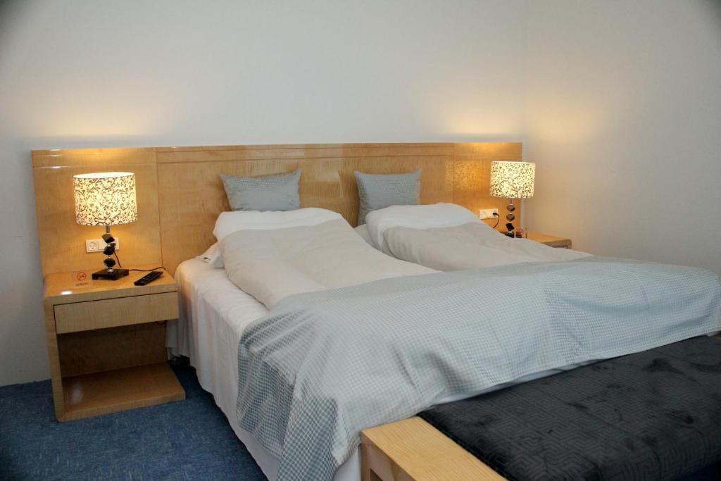 Seafront Hotel Room Type - Deluxe Double Room with Sea View