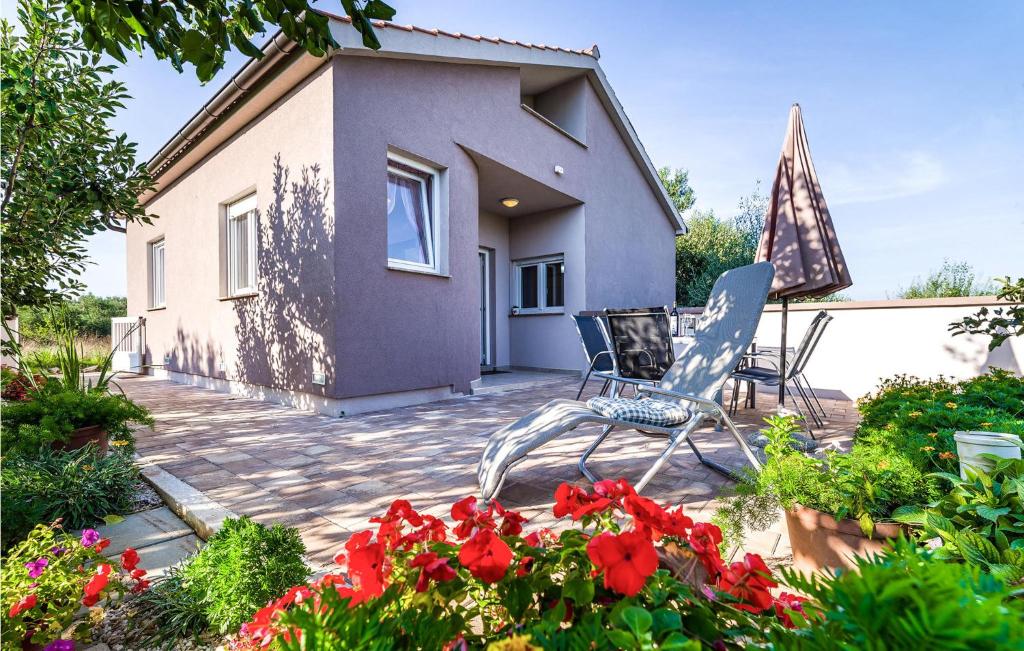 Awesome Home In Dobropoljana With 2 Bedrooms, Wifi And Private Swimming Pool photo 2