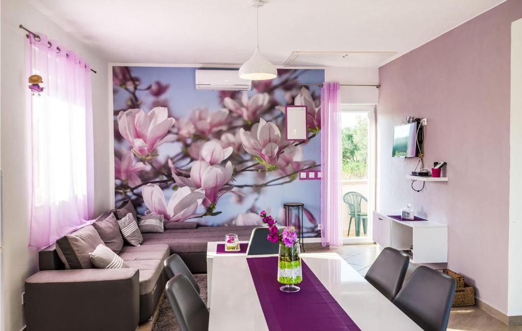 Awesome Home In Dobropoljana With 2 Bedrooms, Wifi And Private Swimming Pool photo 4