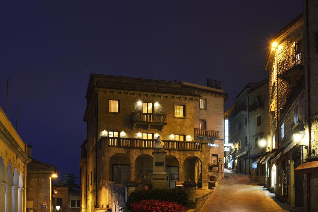 Titano Suites photo 1