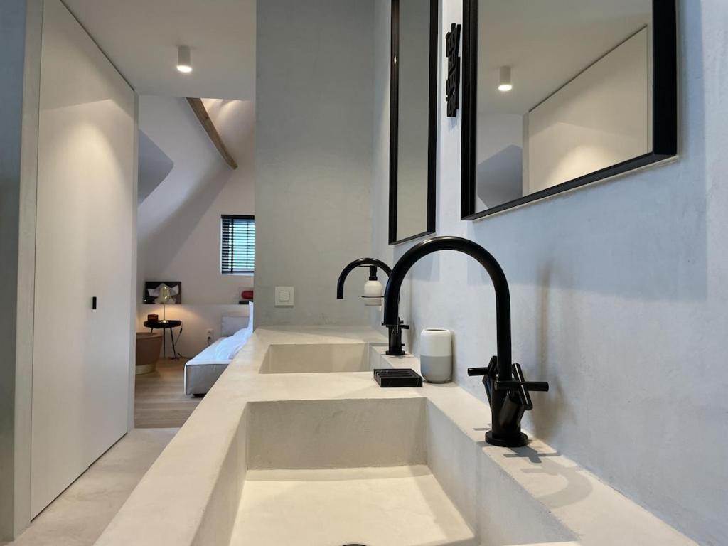 JAMES 85 - exclusive design villa with pool near Knokke Golf photo 3