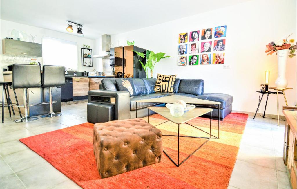 Amazing Home In Graveson With 2 Bedrooms And Wifi photo 2