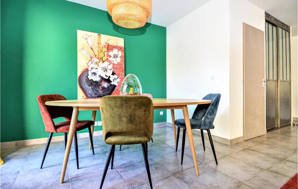 Amazing Home In Graveson With 2 Bedrooms And Wifi photo 4