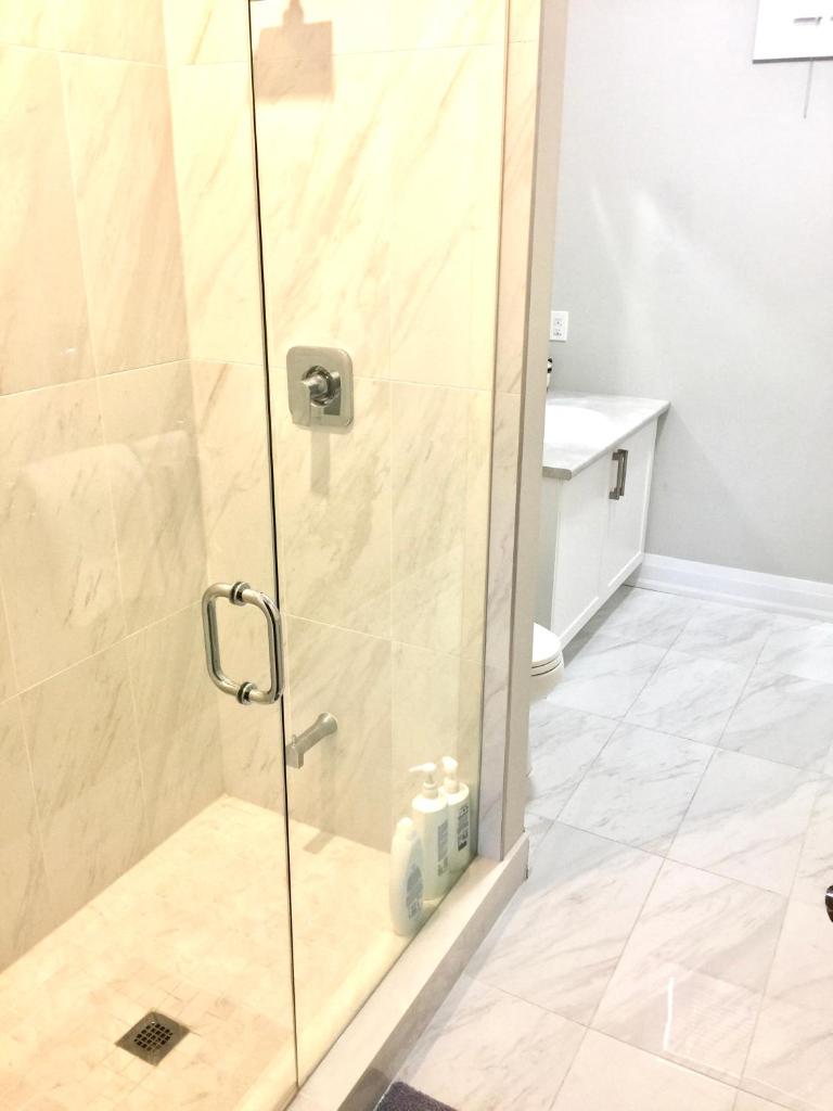 Charming, Comfortable Bsmt Apartment in Pickering photo 1