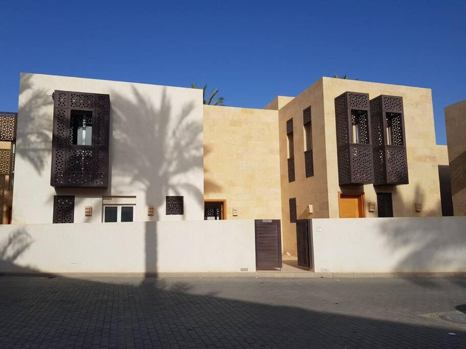Nayah Stays, Amazing villa with private pool & 5 master suites photo 4