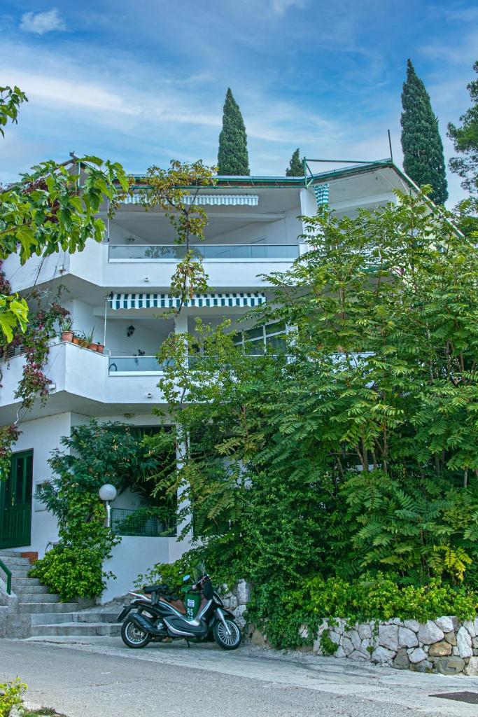 Apartments by the sea Zivogosce - Porat, Makarska - 16763 photo 1