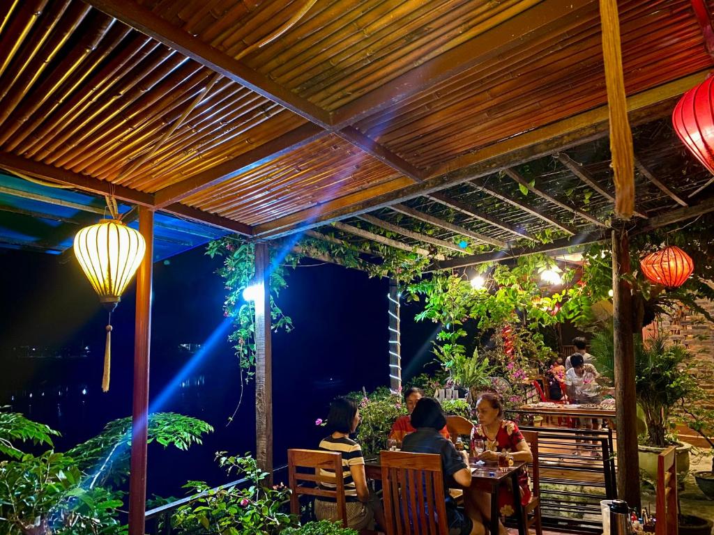 Phong Nha Coco Riverside