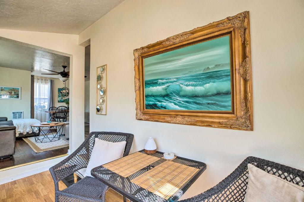 Charming Seaview Home with BBQ, Deck and Fire Pit photo 4