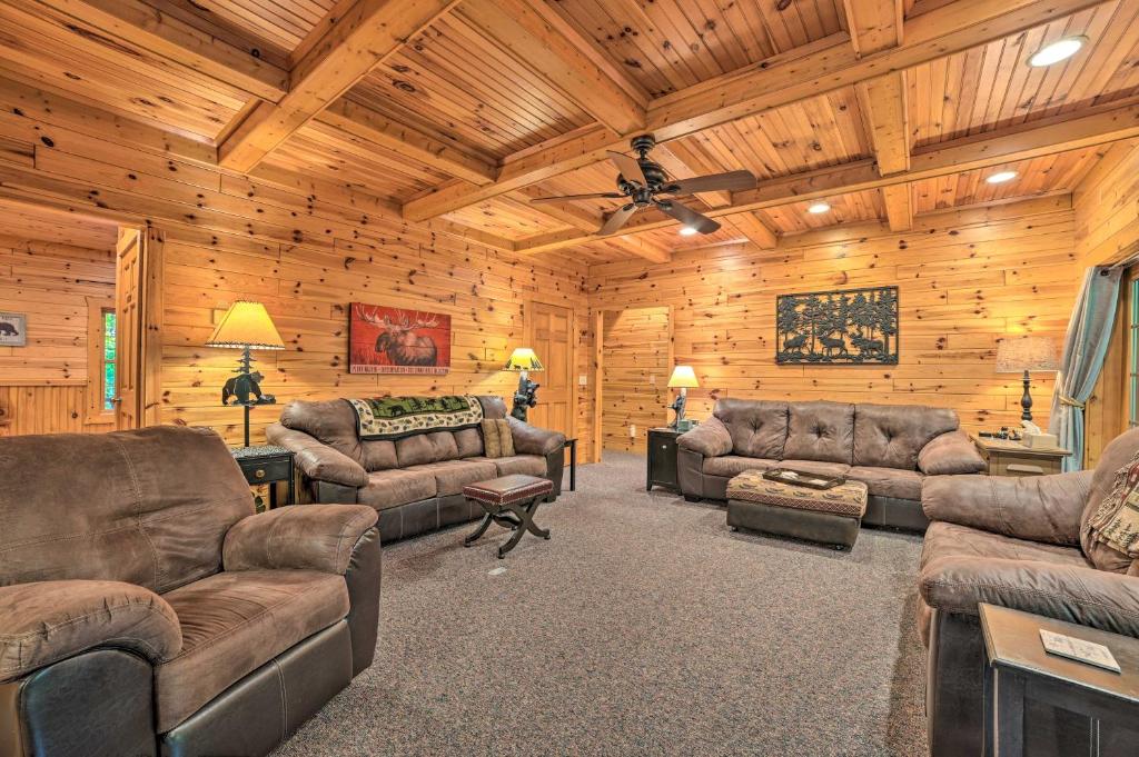 Dog-Friendly Gaylord Retreat Less Than 8 Mi to Town! photo 4