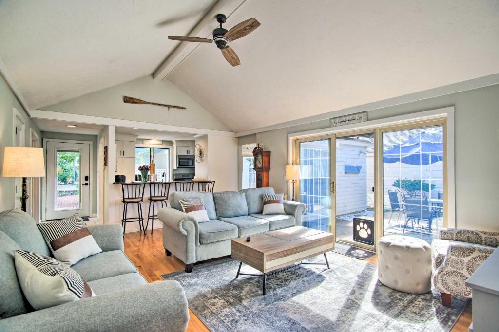 Mashpee Home with Pool 2 Mi to South Cape Beach! photo 2