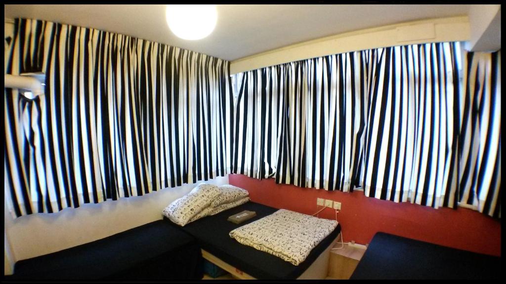 Семейный (Семейный номер (6 человек)), Micro Hotel