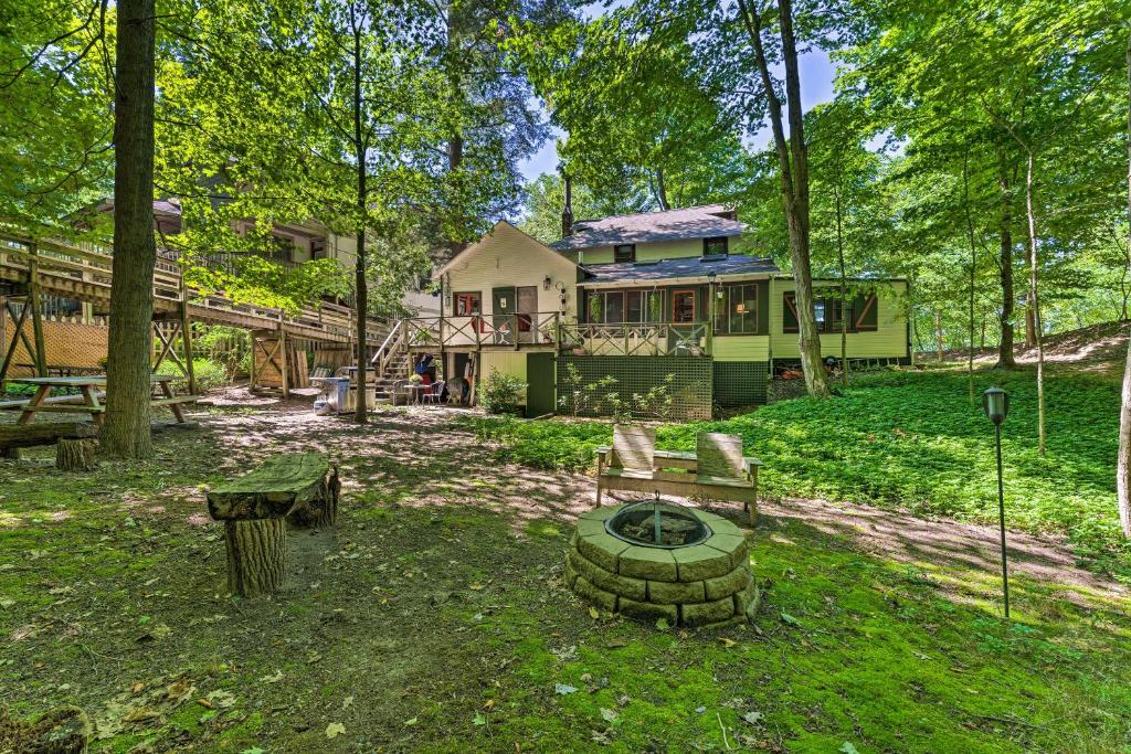Douglas Whispering Winds Cottage with Beach! photo 2