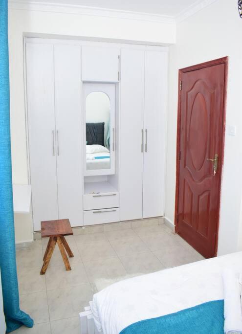 Rorot 2 bdrm stay located Annex home away(bright) photo 2
