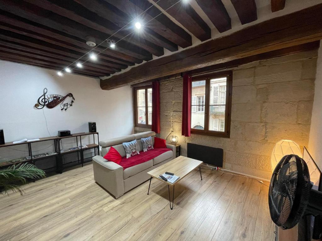 Appartements chez Delphine et Guillaume au coeur de Semur en Auxois