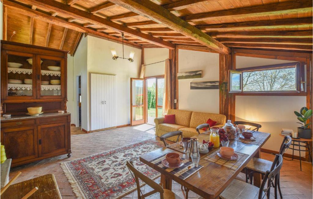 Stunning Home In Caprarola With 2 Bedrooms, Jacuzzi And Outdoor Swimming Pool photo 2