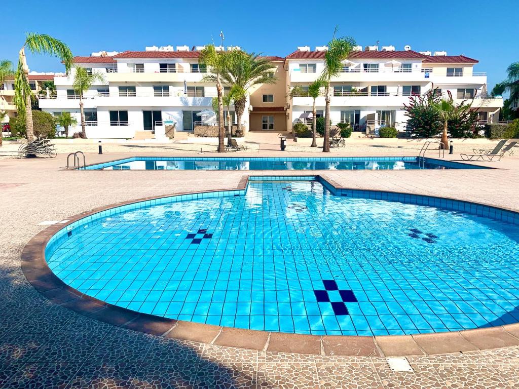 Nissi 3 C14 Sea View Top Floor Apartment photo 4