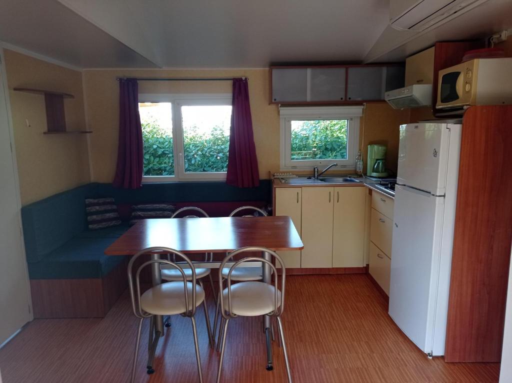 CAMPING LE BEL AIR mobil home LE FIGUIER 6 personnes