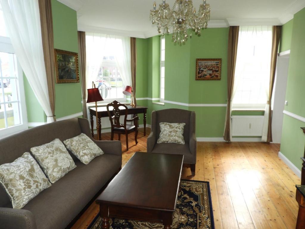 Hotel Villa Schneverdingen photo 3