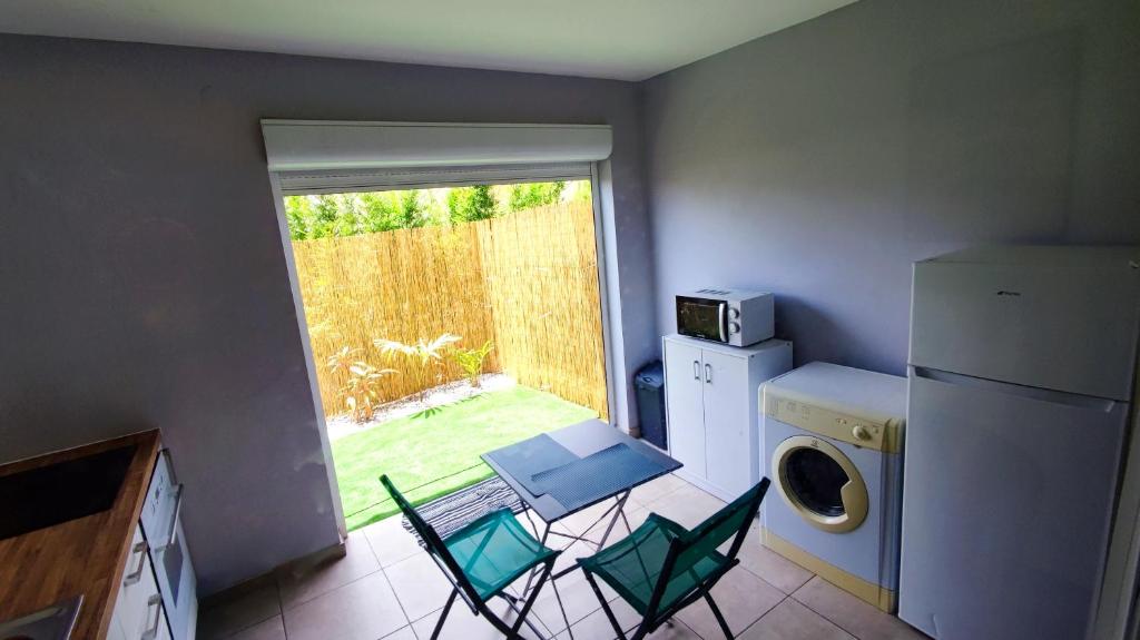 Studio confort avec jardinet photo 4