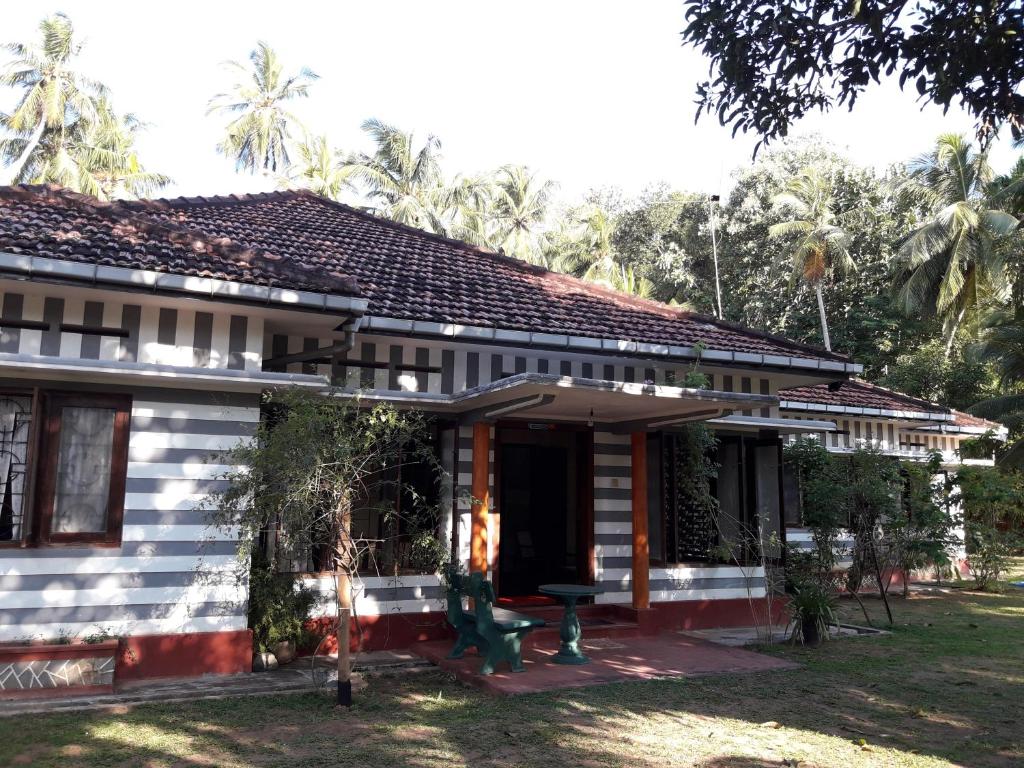 Wallawwa photo 2