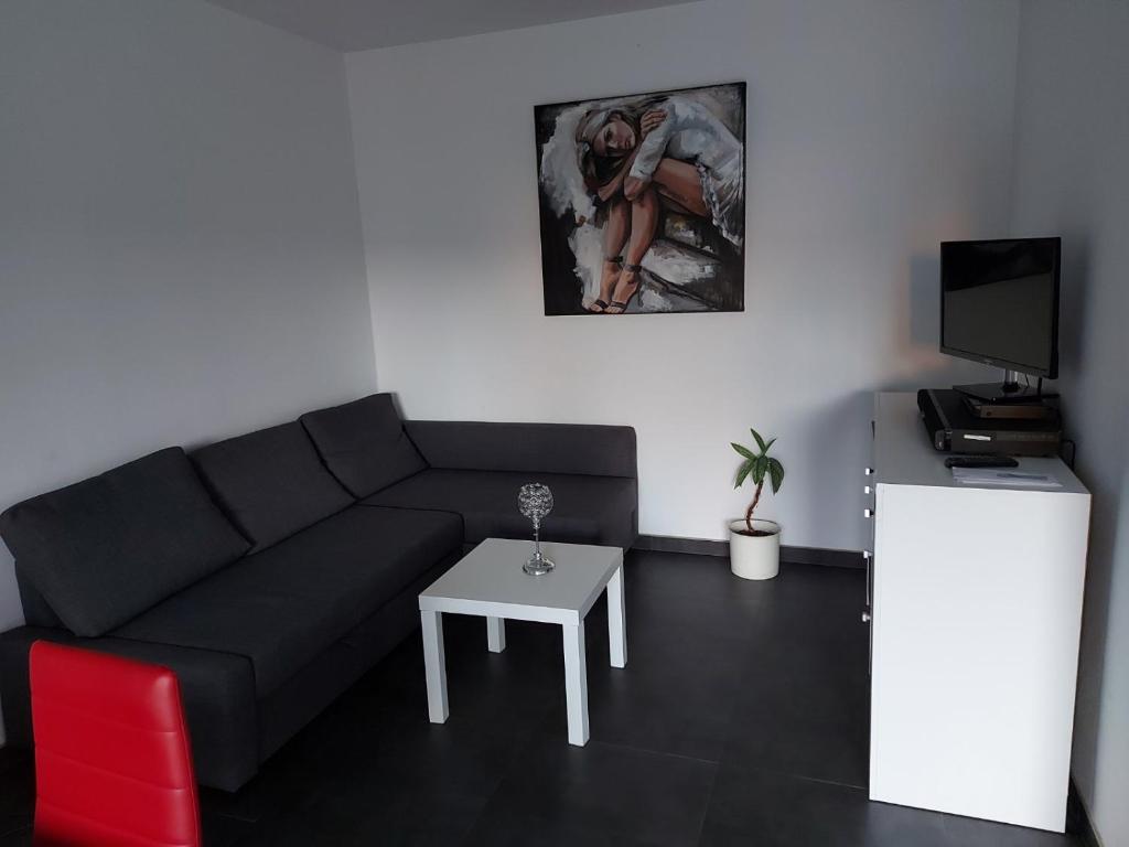 Comfortable room with double bed photo 3