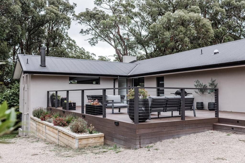 Nest on the Trail, a lovely 4 bdr home in Red Hill photo 1