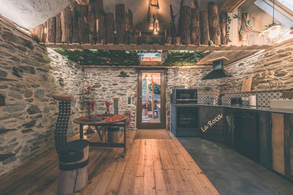 Romantic Getaway - Sauna and Jacuzzi - El Clandestino photo 3