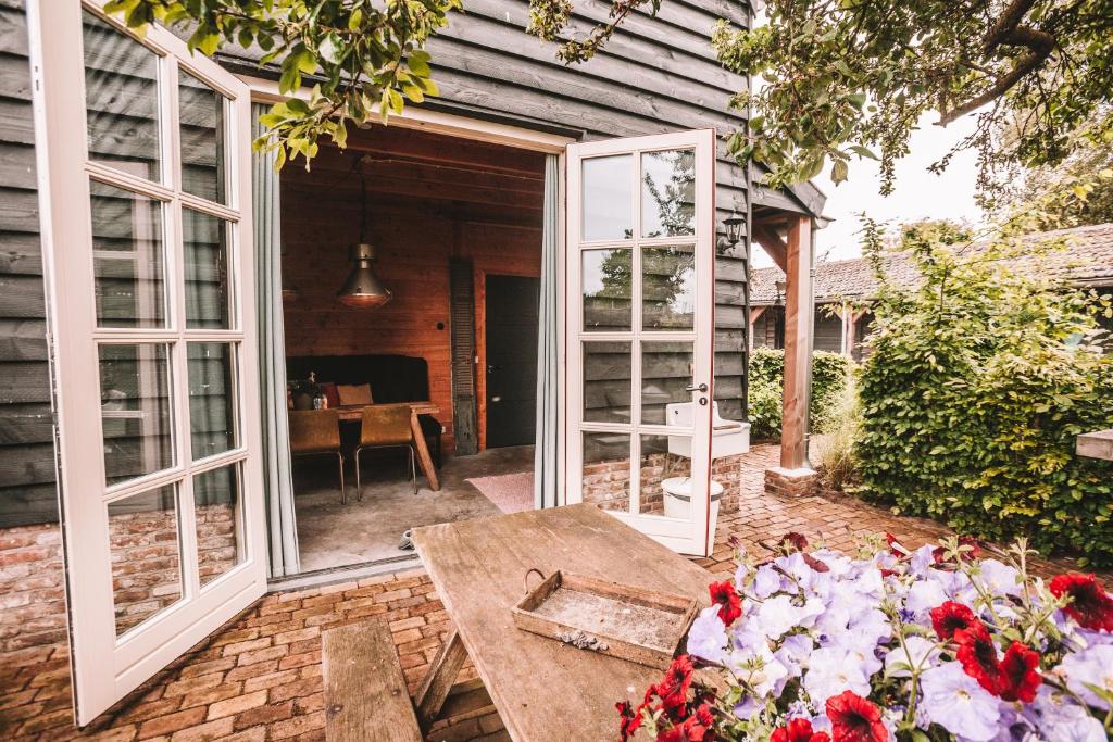 CRASH'NSTAY - The Silo Bungalow photo 1