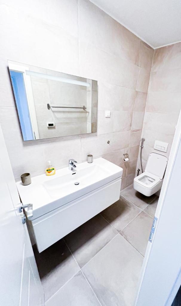 The Place Apartments photo 4