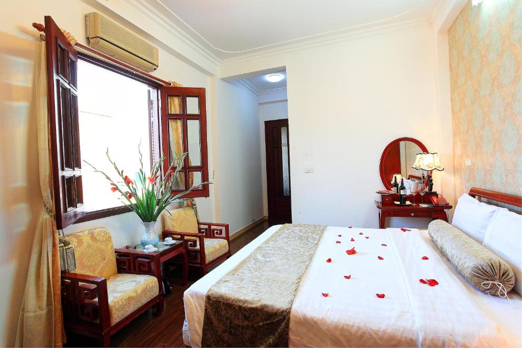 Двухместный (Улучшенный двухместный номер с 1 кроватью), Hanoi Luxury Hotel
