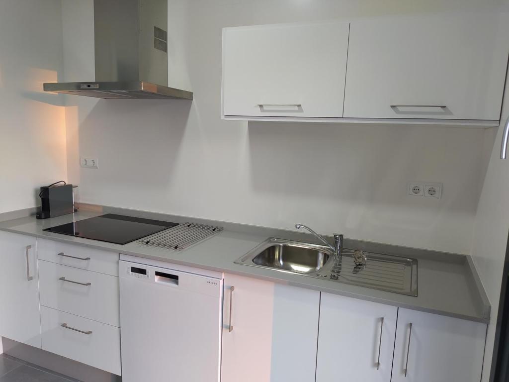 Excelente piso con aparcamiento privado photo 2