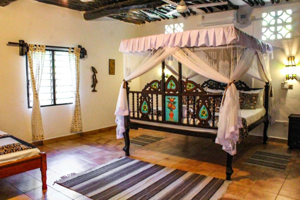 Tichi Villas - Diani Beach photo 1
