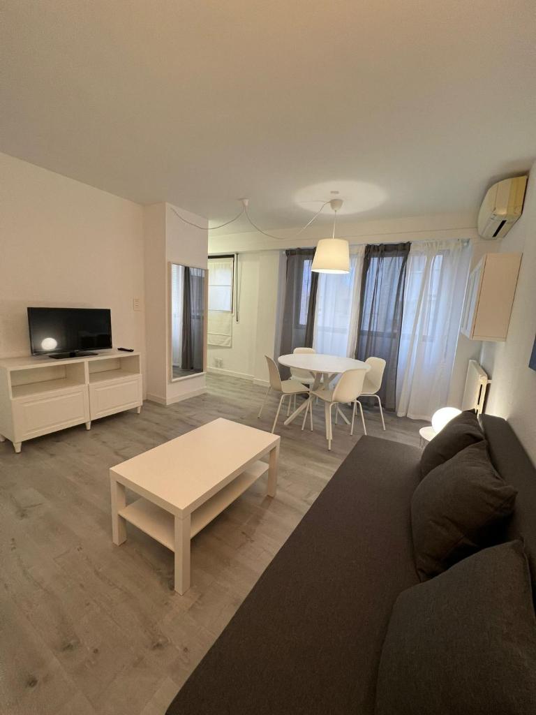 Apartamento 1 dormitorio cerca hospitales photo 3