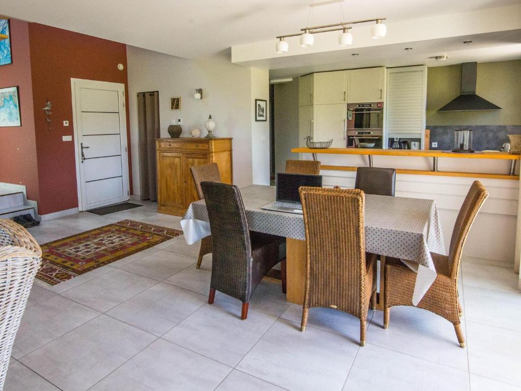 Comfortable holiday villa close to the beach, Plougasnou photo 4