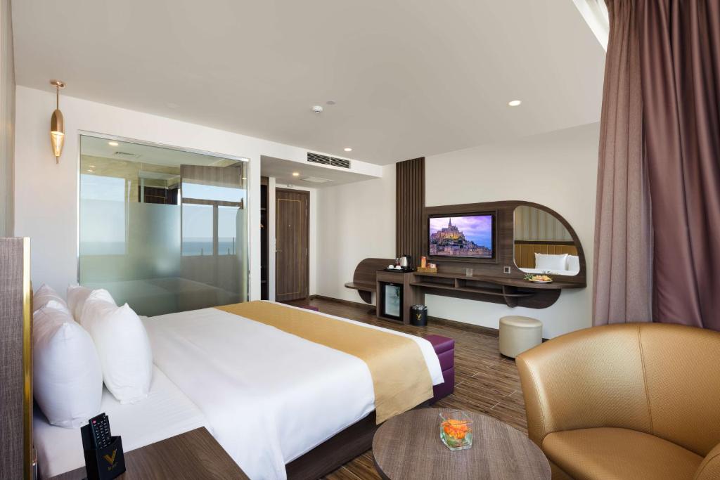 V Hotel Nha Trang