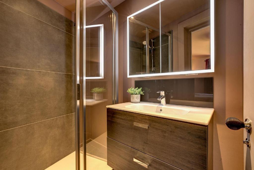 Maison de luxe pour les amoureux du spa photo 3