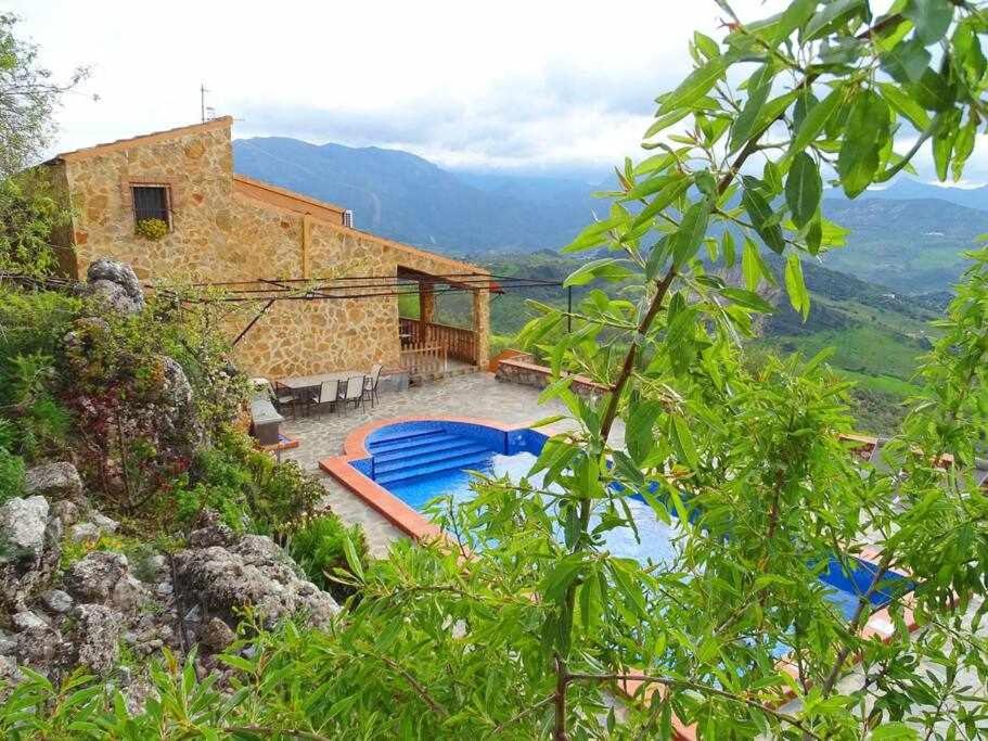 El Valle Dorado photo 4