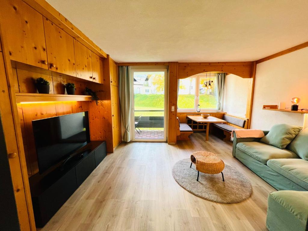 Wellness-Apartment Seefeld and Chill SPA im Zentrum mit Pool, Sauna und Netflix for free photo 1