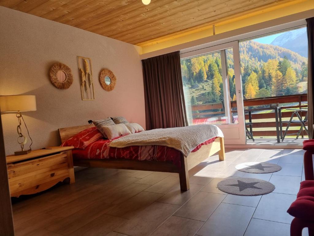 Magnifique studio rénové au coeur des 4 Vallées photo 2