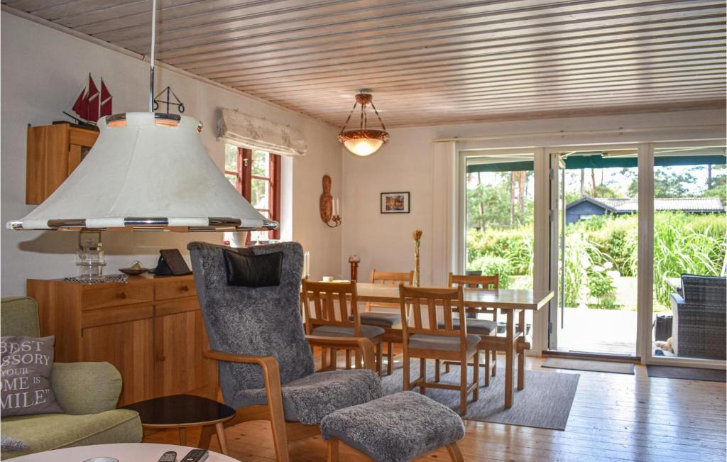 Nice Home In Yngsj With Wifi And 3 Bedrooms photo 2