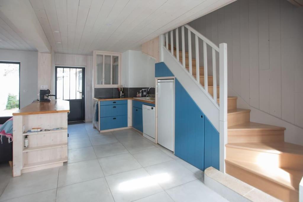 Maison de bourg proche commerces et plages photo 1