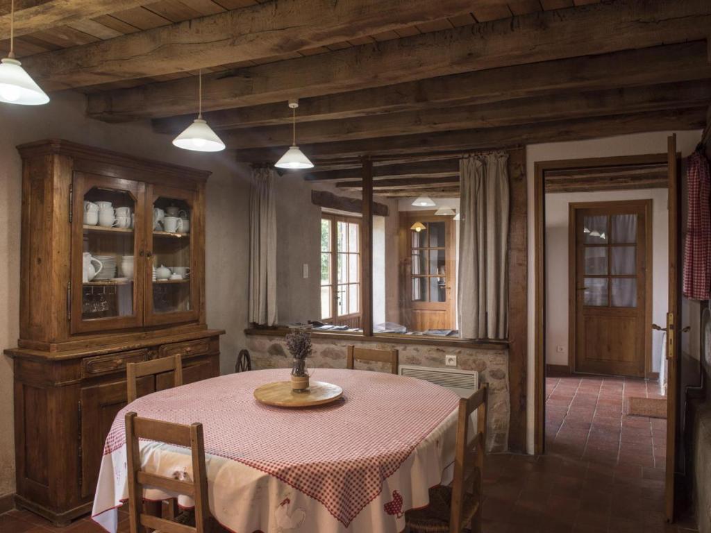 Gîte Audes, 6 pièces, 15 personnes - FR-1-489-144 photo 1