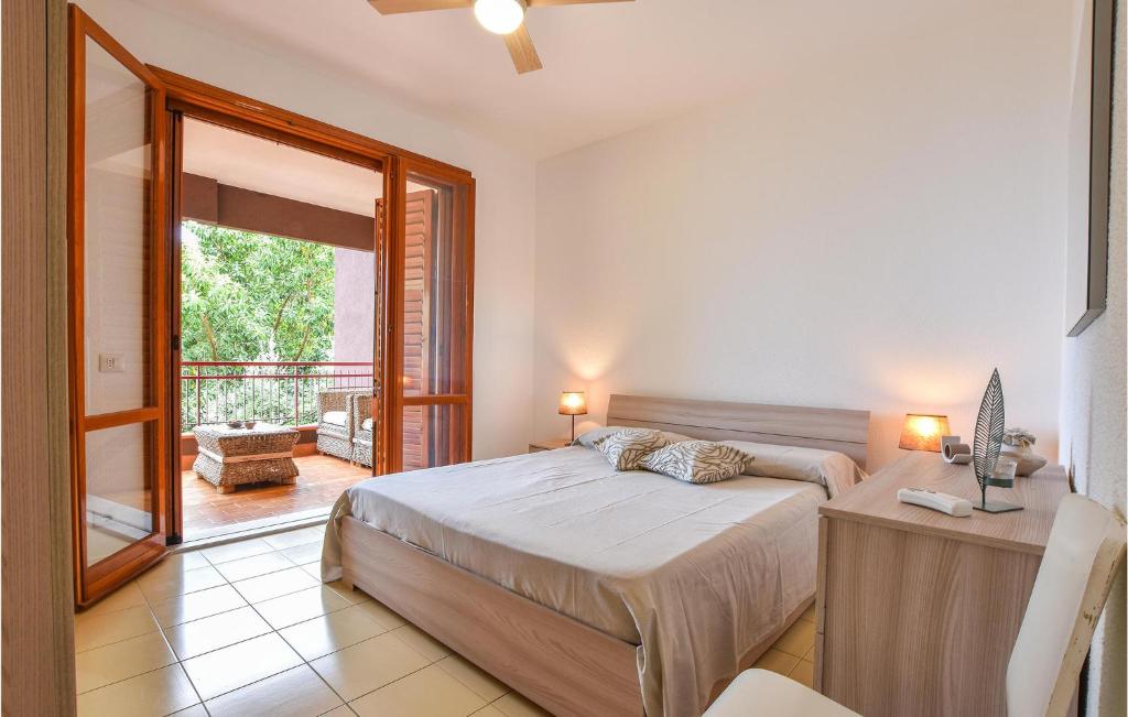 Stunning Apartment In Letojanni With Wifi And 2 Bedrooms photo 4