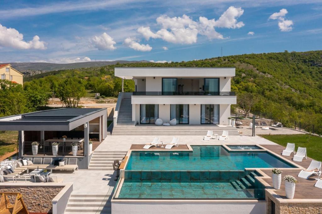 Luxury Villa Arya with 77sqm heated pool, hot-tub, sauna, gym, billiard, playgrounds, 6 bedroom photo 3