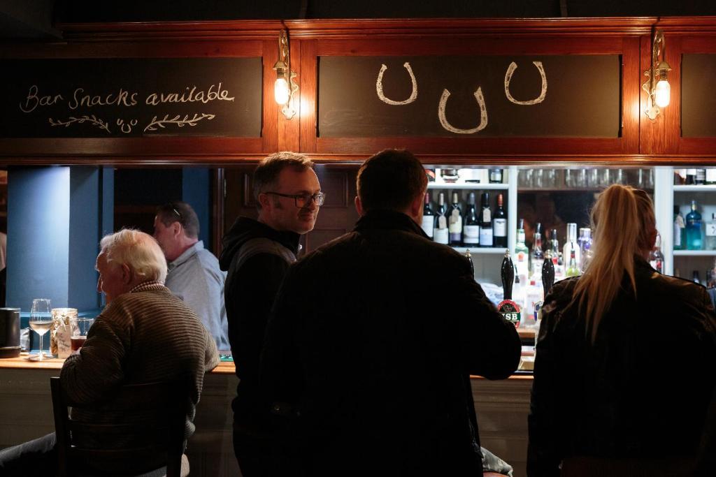 The Three Horseshoes East Worldham photo 3
