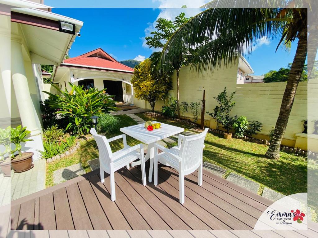 Emma's Guest House and Self-Catering photo 1