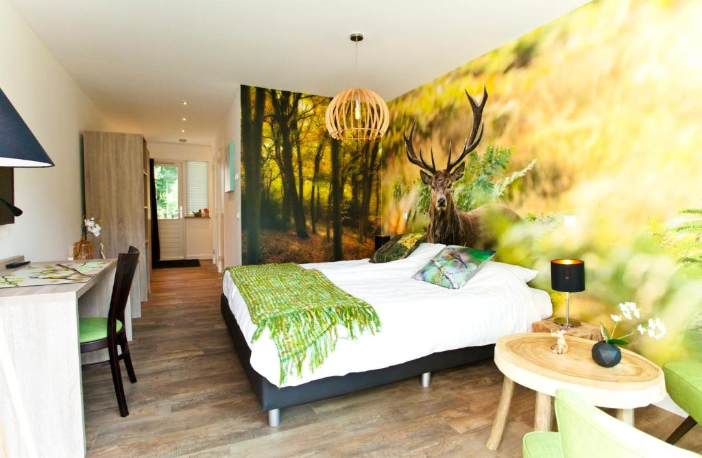 Comfort Rooms by EuroParcs De Hooge Veluwe - Tap to explore photos
